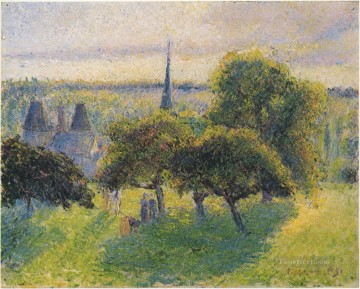 150の主題の芸術作品 Painting - 日没の農場と尖塔 1892 カミーユ ピサロの風景